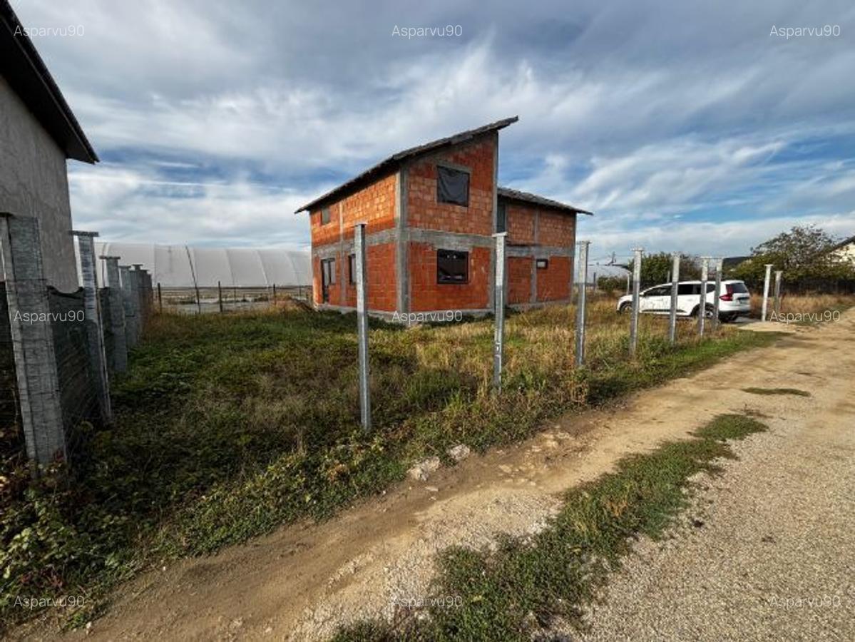 Casa la rosu in zona BERCENI acte si curent finalizate - 4