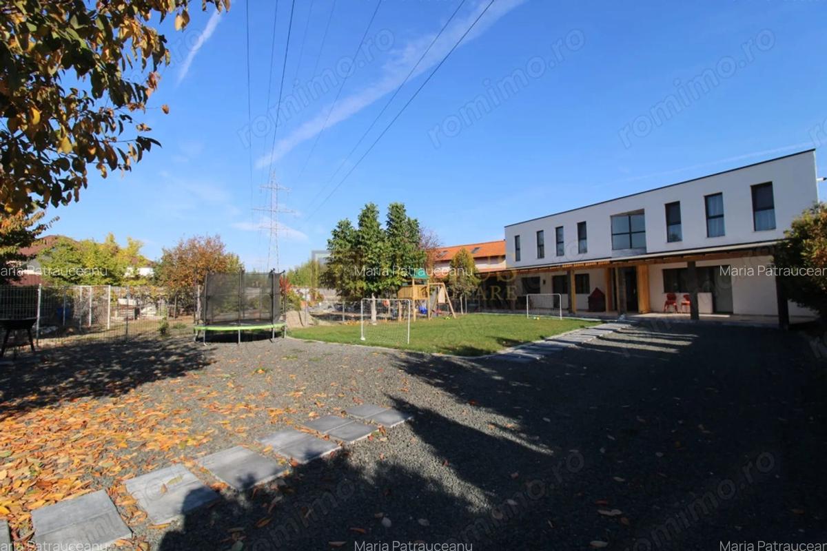 Curte, 4 apartamente, 8 camere, perfecta pt activita?i educa?ionale-Dumbravita - 3
