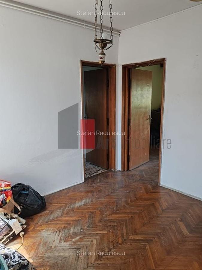 Apartament cu 4 camere decomandat în Cotroceni - 9