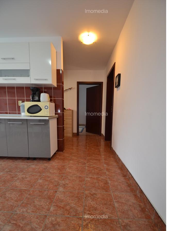 Ap. 2 camere, decomandat, zona Medicina - 9