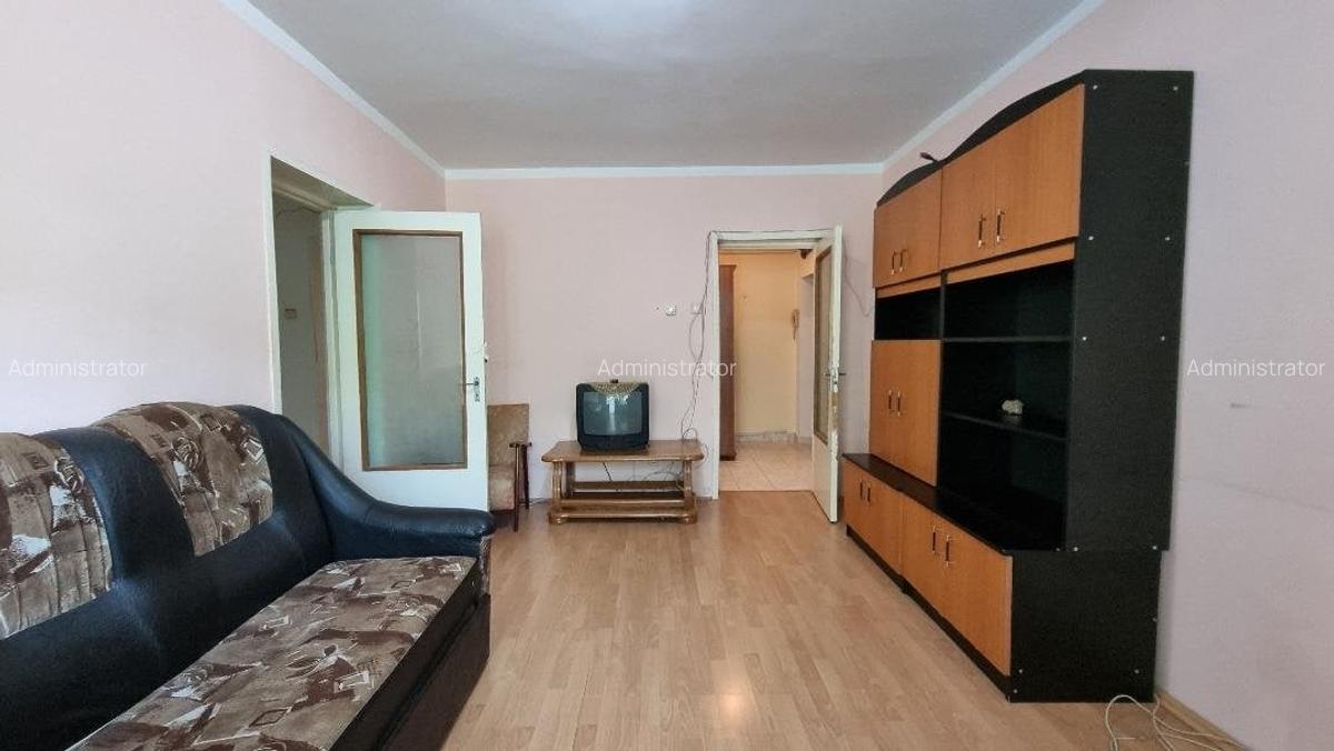 Apartament 2 camere decomandate Centru etaj 3 - 9