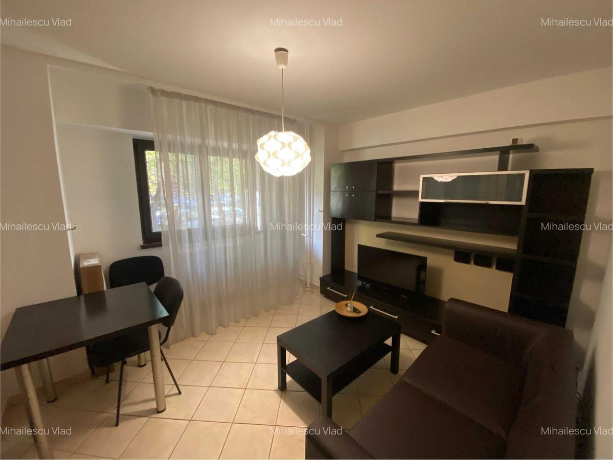 Apartament cu 2 camere decomandat în 13 Septembrie - 4