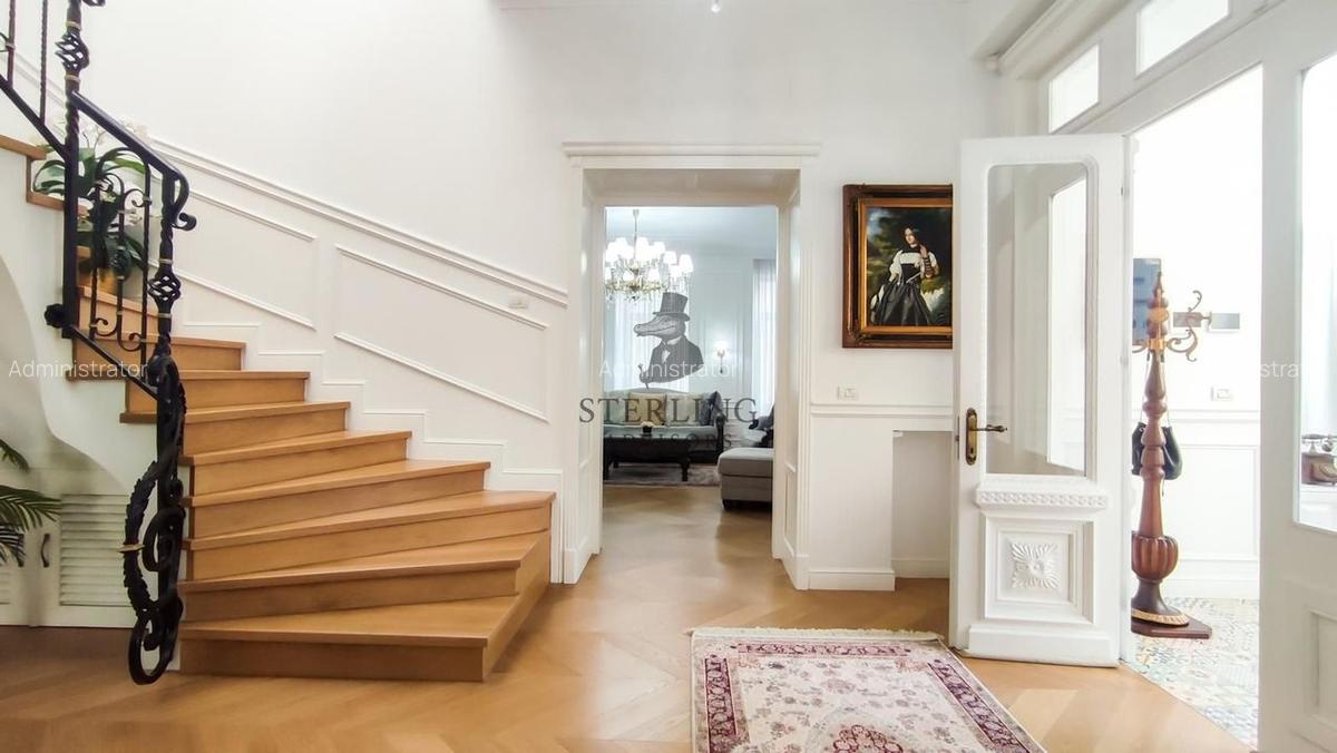 Vila restaurata in cel mai mic detaliu - zona centrala - 3