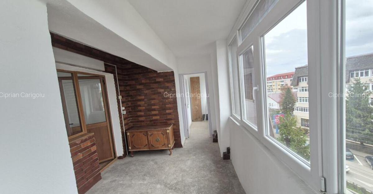 Apartament 3 camere - zona Casei de Cultura - 6