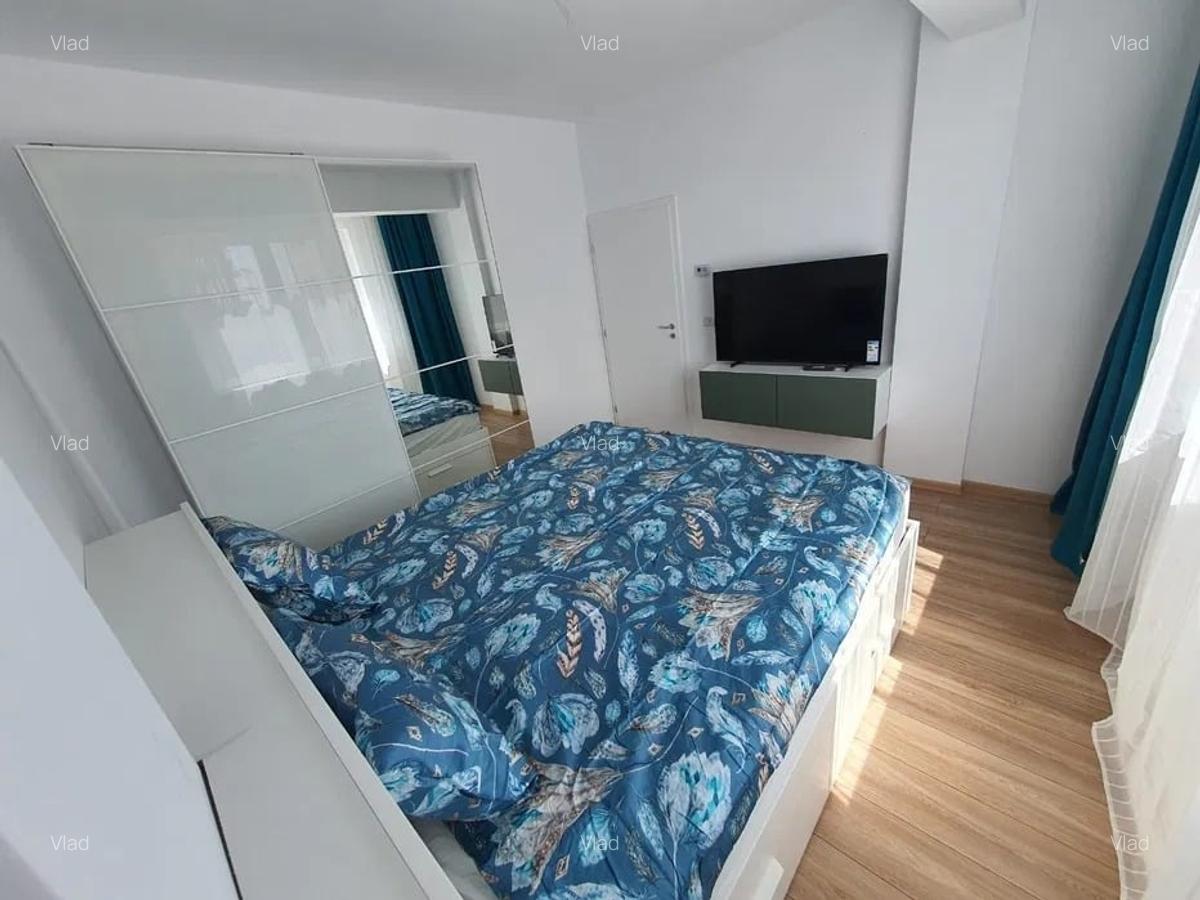 Apartament cu 3 camere zona - 5