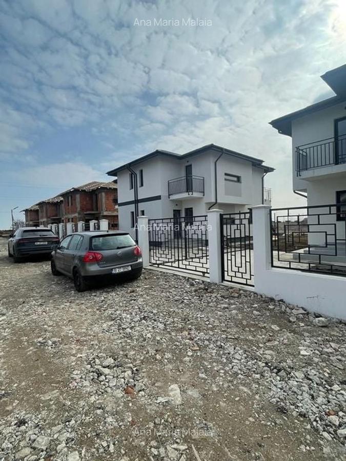 Casa individuala 3 camere - 121.000 euro- Comision 0% - 4