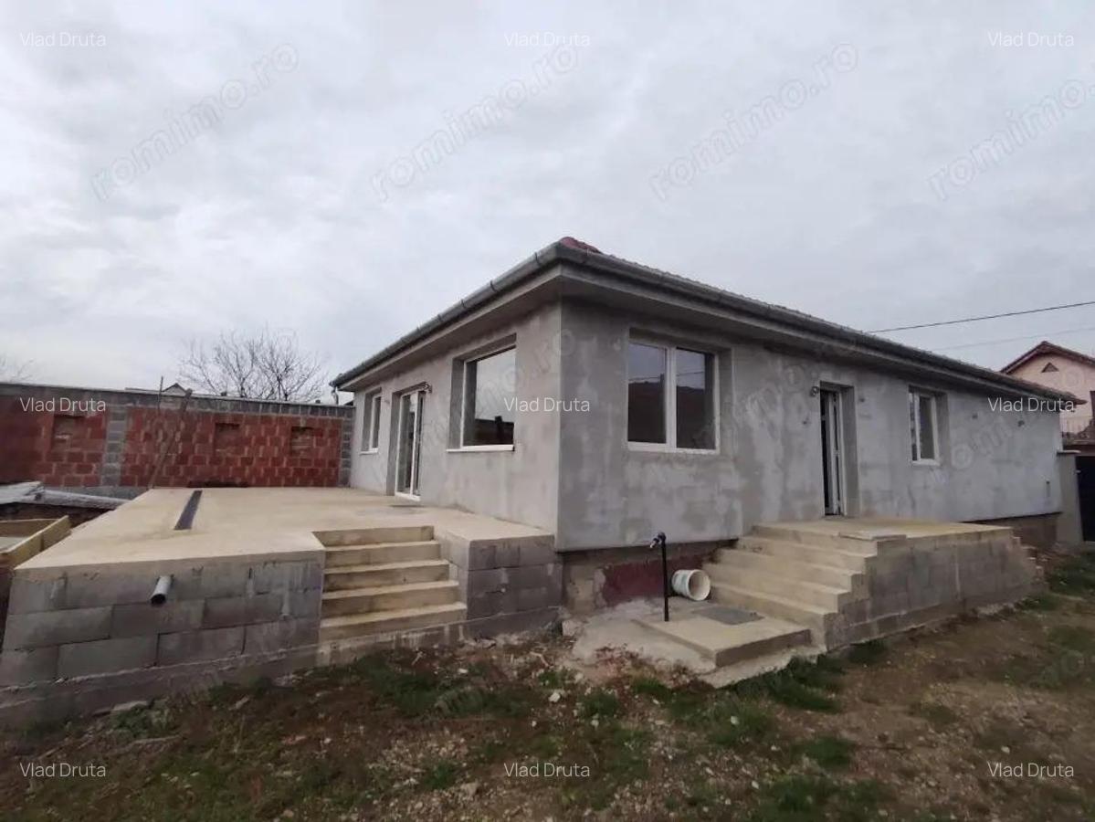 Casa de vanzare in Tarian - 3