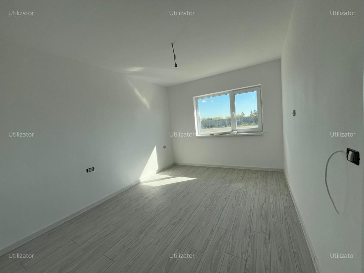 Casa tip duplex de vanzare - 5 Casa tip duplex de vanzare - 5