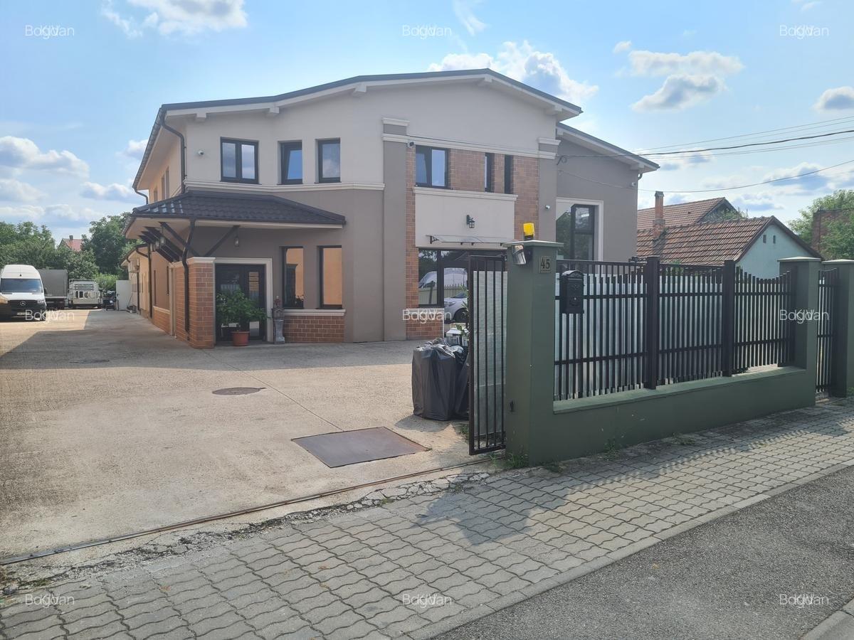 Spațiu comercial / birouri + depozitare – 663 mp utili, zonă centrală, parcare p - 2