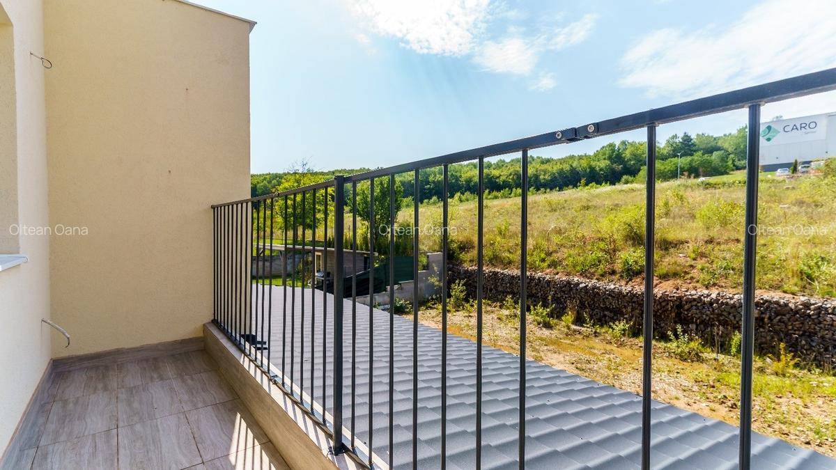 Casa finisata de vanzare in Gilau, 5 camere+ mansarda, teren 810mp - 10