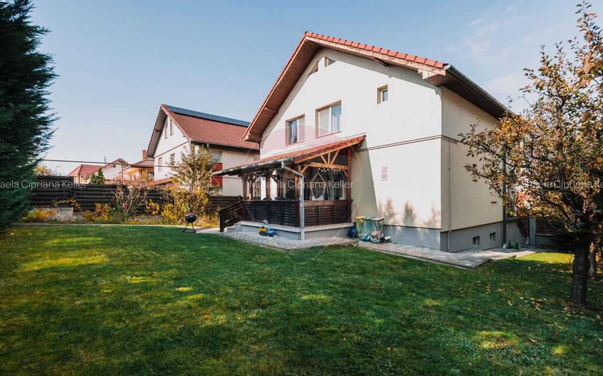 Vanzare casa, intr-o loca?ie lini?tita in cartierul... - 1