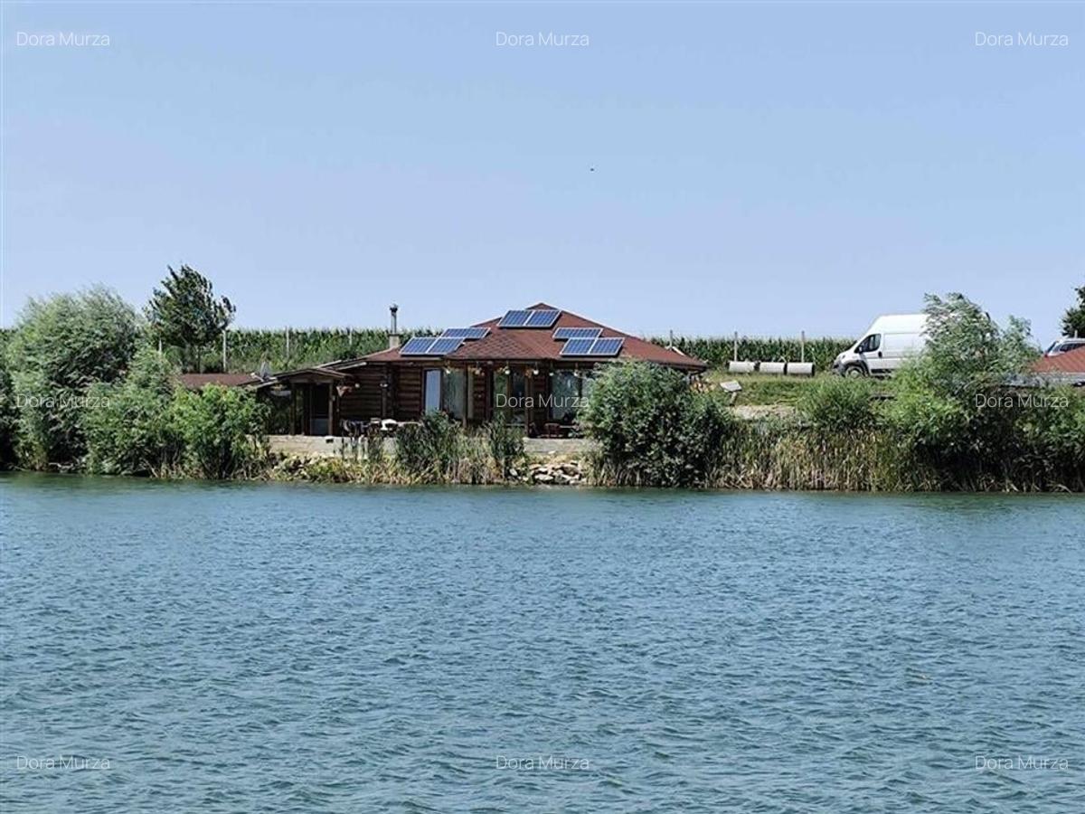 RECO Balta privata cu casa - 1