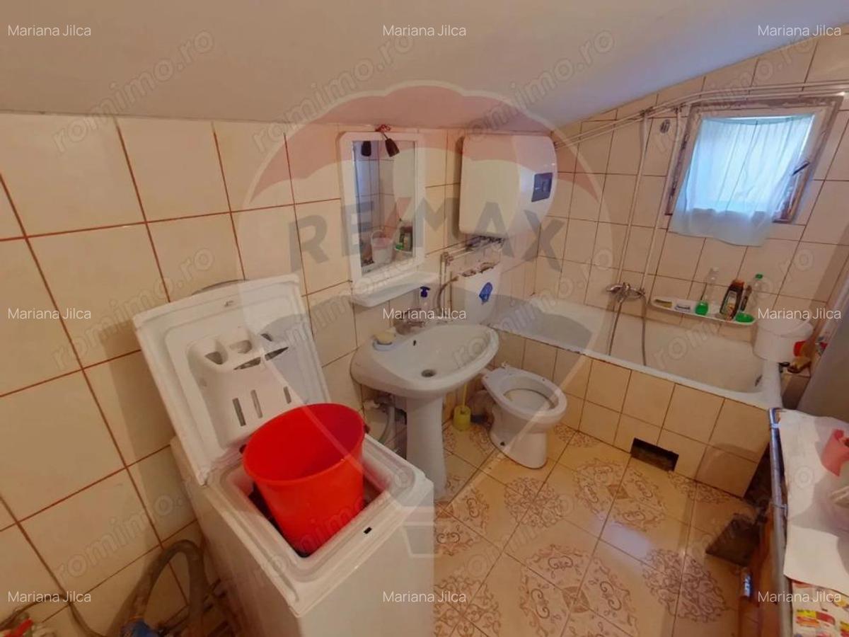 Casa cu 5 camere de vanzare, str. Cri?an - 8