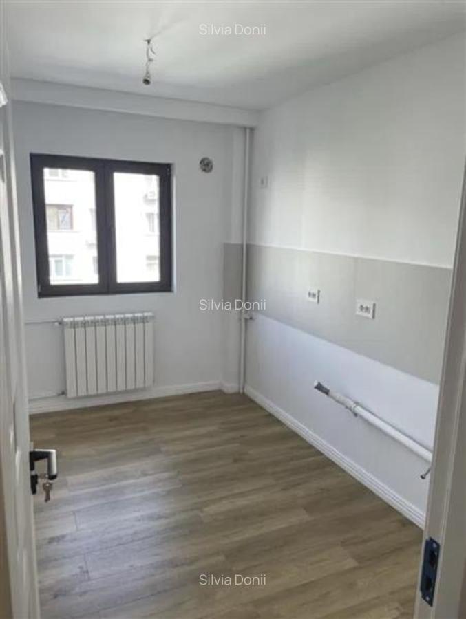 Apartament cu 3 camere - complet renovat - centrala proprie - Dumbrava Noua - 4