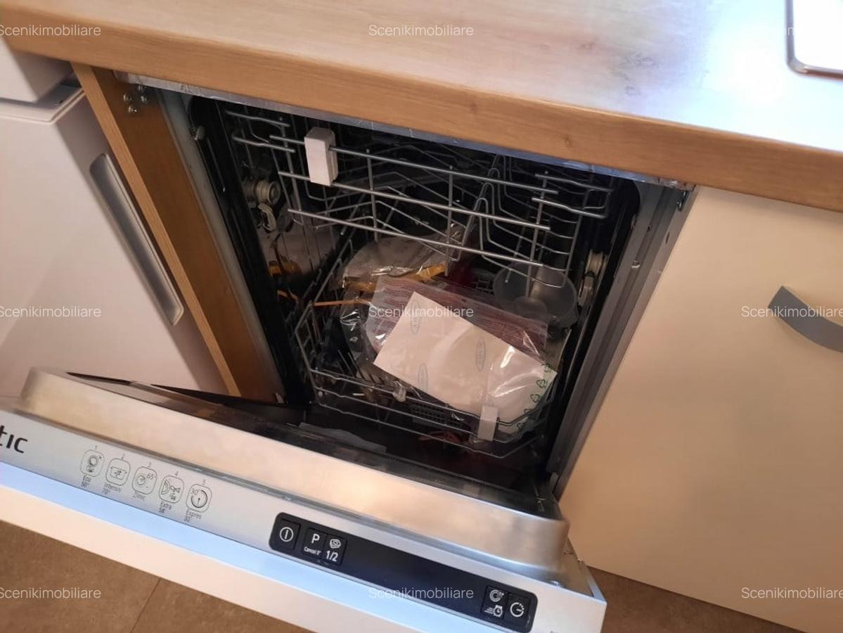 Coresi Avantgarden, apart. cu doua camere, loc de parcare, boxa, mobilat, utilat - 11 Coresi Avantgarden, apart. cu doua camere, loc de parcare, boxa, mobilat, utilat - 11