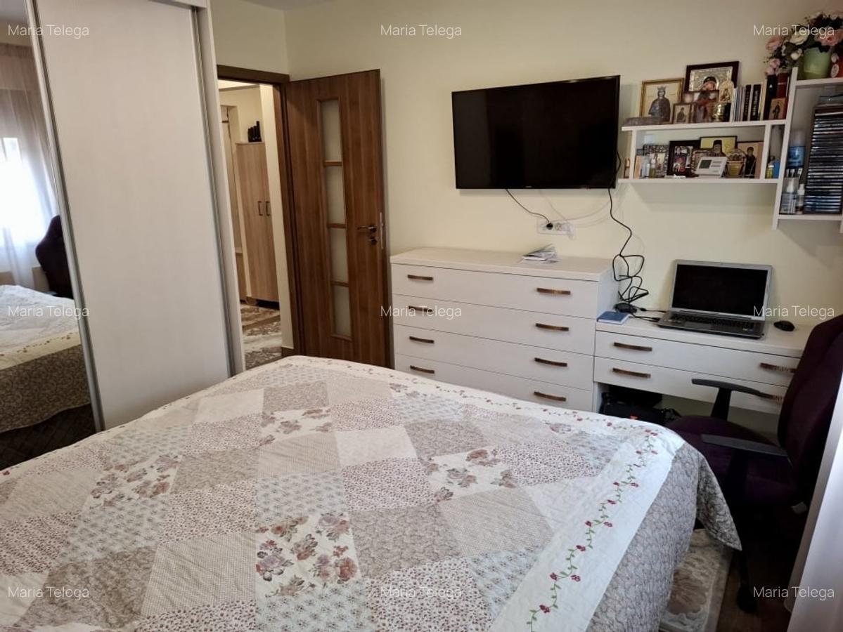 APARTAMENT 3 CAMERE| DECOMANDAT | Tractorul - 2 locuri de parcare | etajul 3. - 5