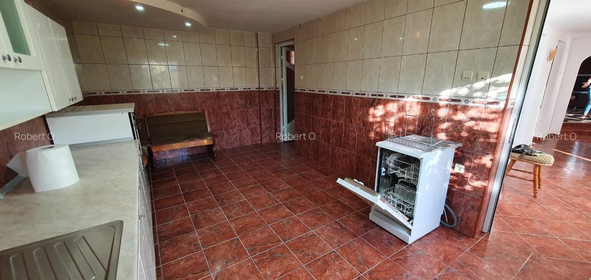 Zona AFI Palace casa 2007 parter 3 camere  la 117000 euro - 9