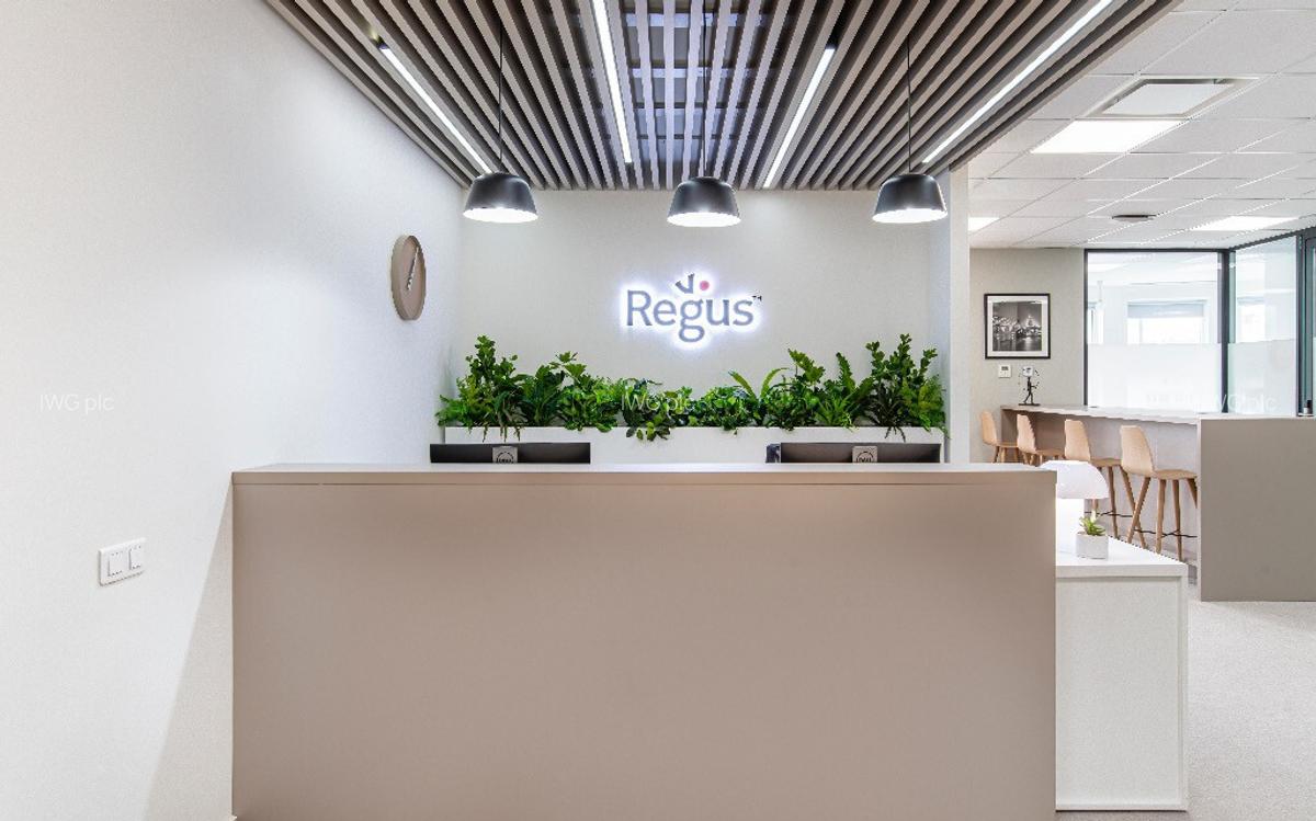 Spa?iu de birou privat pentru 4 persoane in Regus Central Business - 3