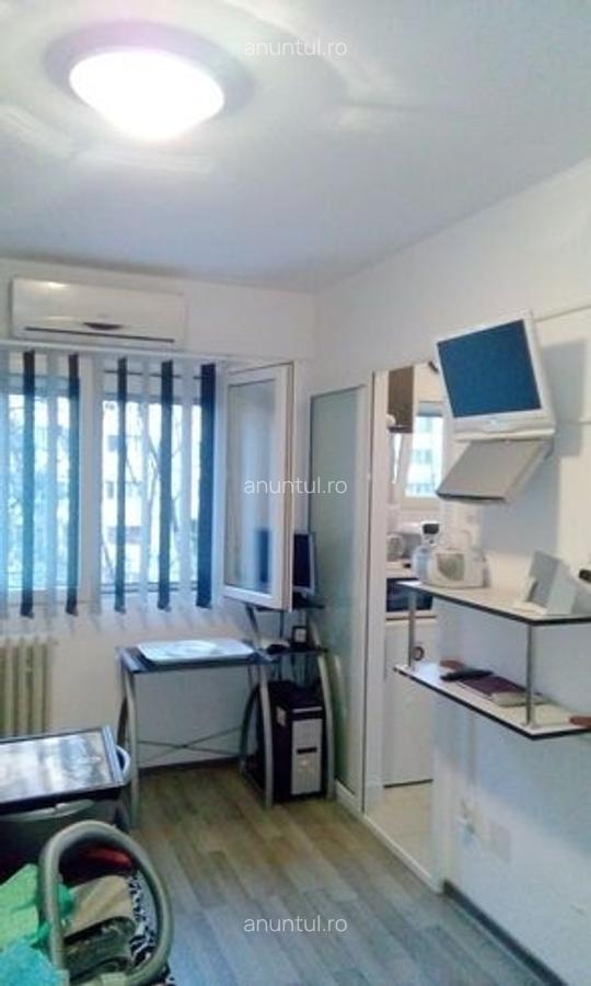 Al. Obregia, garsoniera utilata - 1