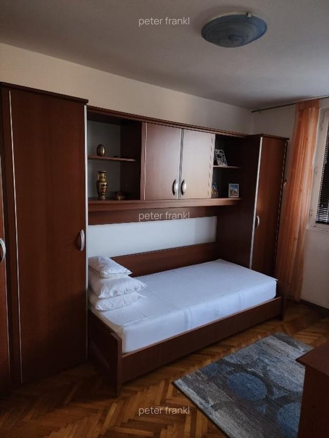 Apartament mic dar ingrijit. La Domenii, lângă liceu. - 15
