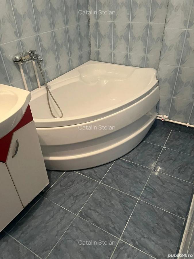 Vand apartament cu 2 camere et1 str patriei - 1