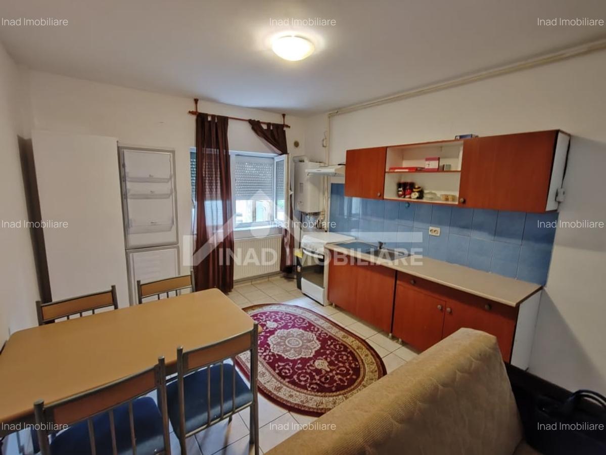 Apartament cu 3 camere, 72mp, situat la parter, Strada Calea Turzii - 3