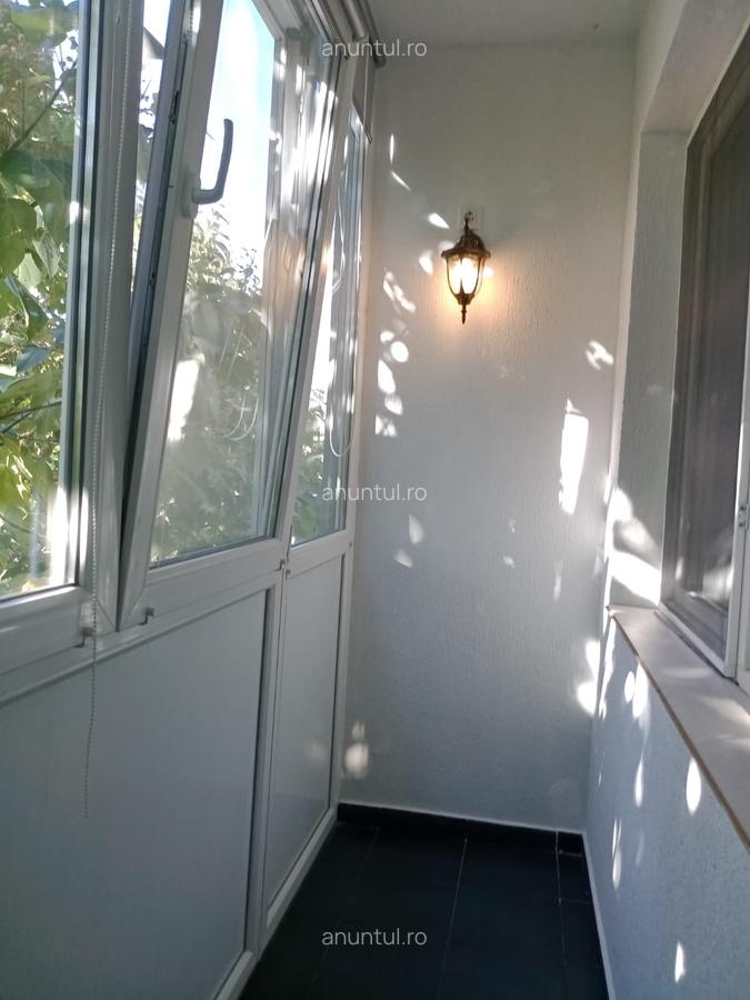 Bucurestii Noi, gura de metrou Jiului - 1