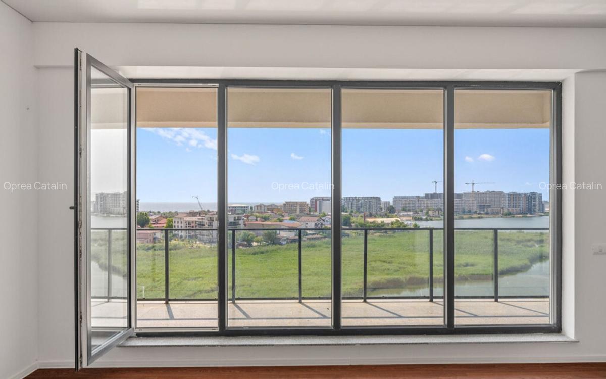 Penthouse 5 cam cu view superb spre lac ?i mare in Mamaia Nord - 7