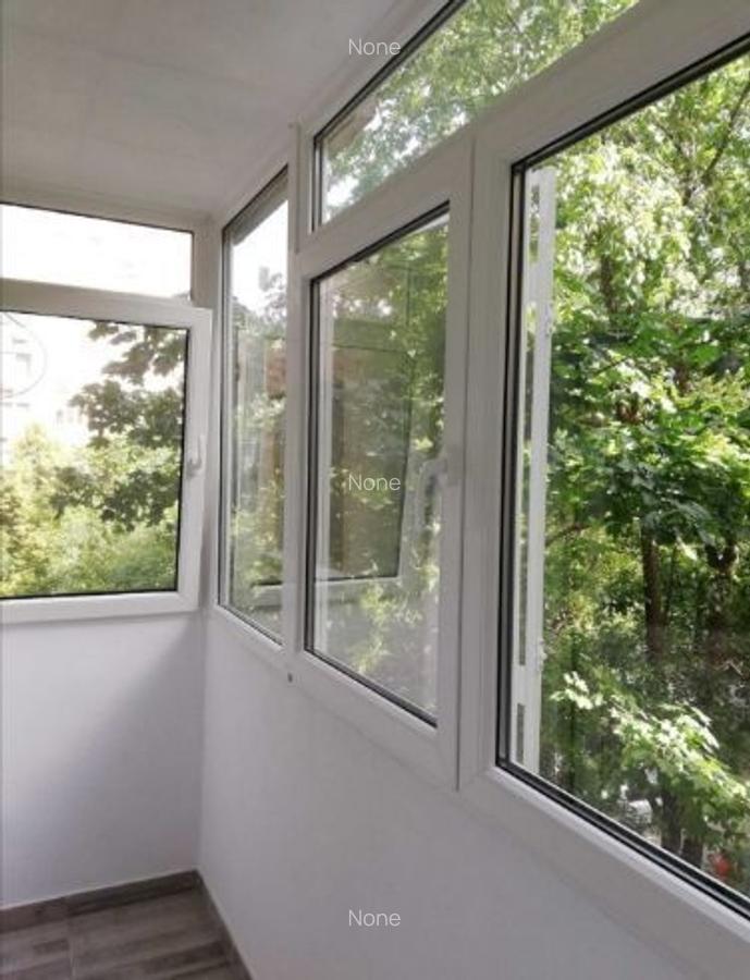 Apartament cu 4 camere decomandat în Crângași - 2