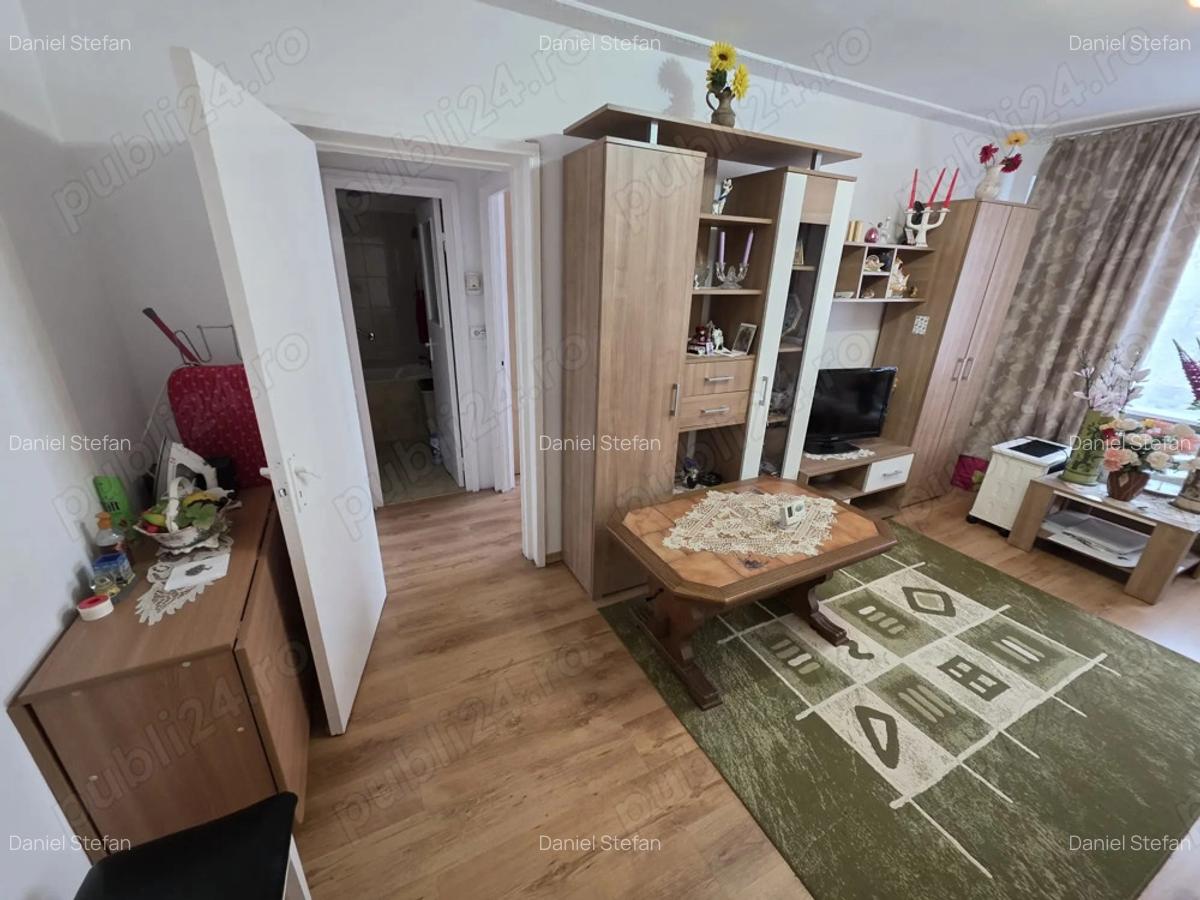 Vand apartament 3 camere pe Calea Bucuresti (Direct Proprietar) - 4