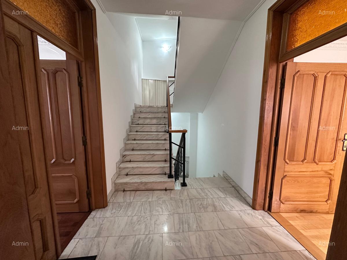 Vila individuală P+2+M.Construita în 2005 - 4