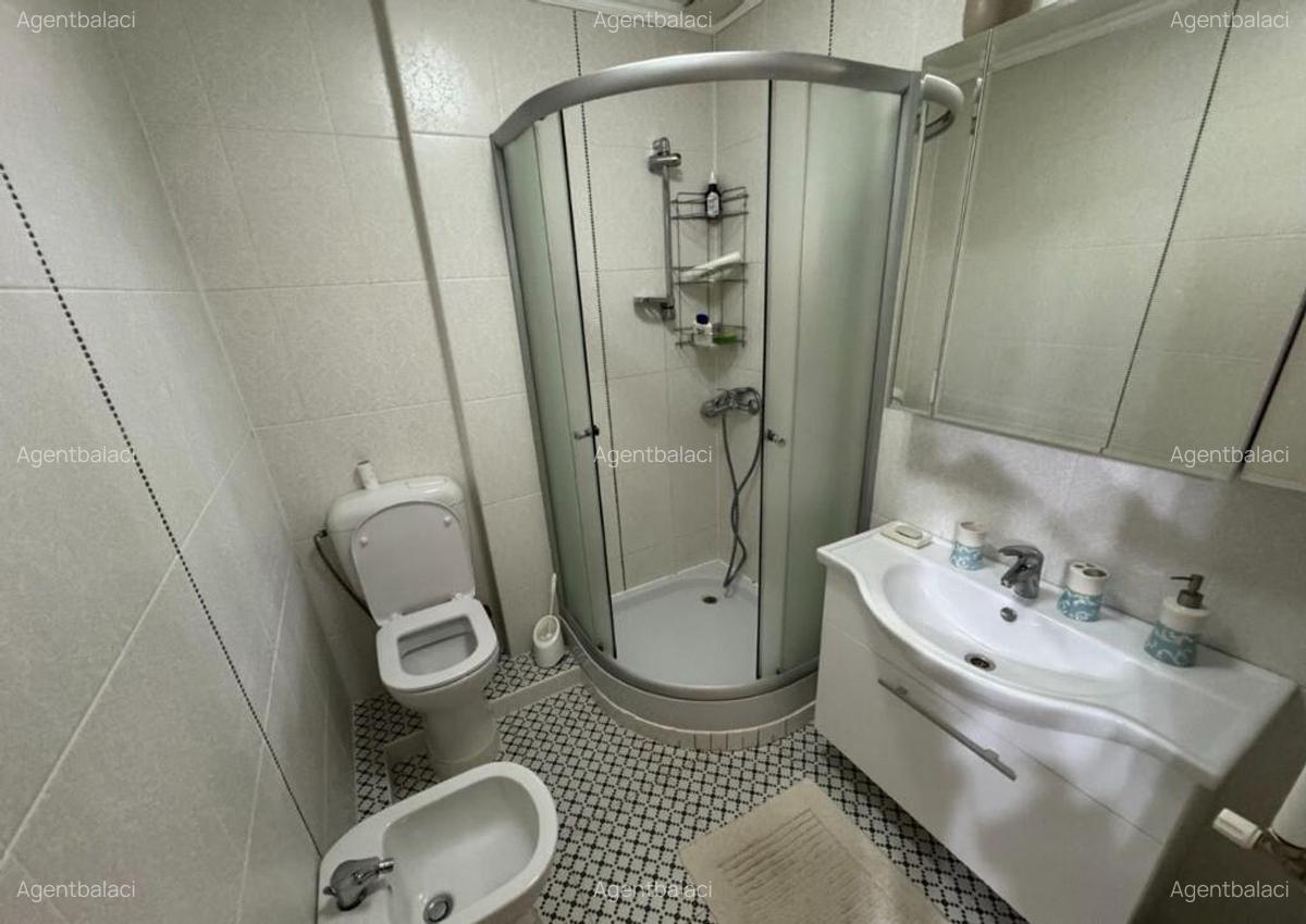 Spre vanzare un apartament cu 2 camere in zona Bartolomeu - 2
