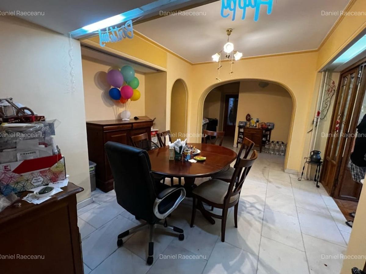 Apartament cu 5 camere decomandat în Casa de Cultură - 5