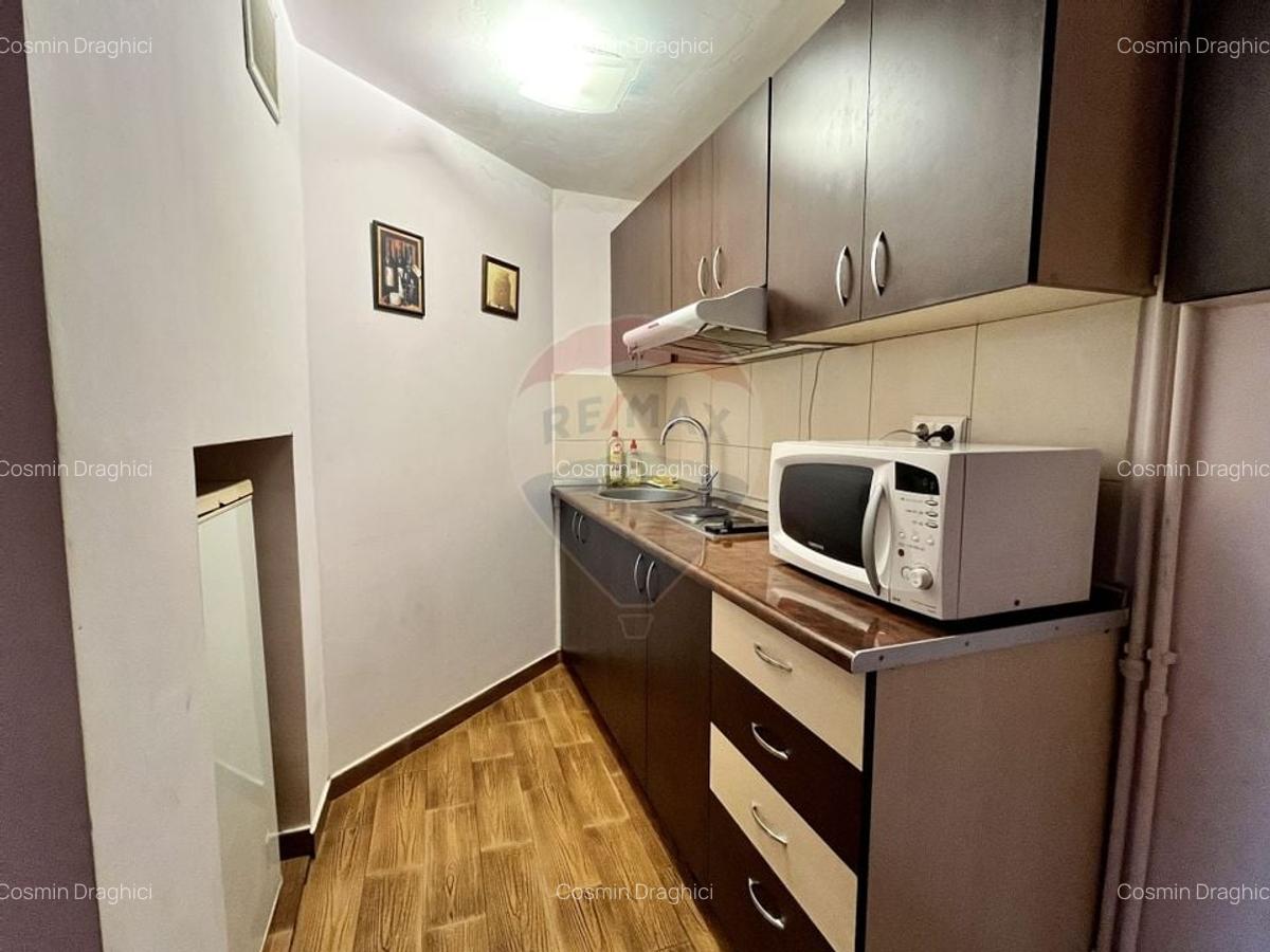 Garsoniera spatioasa - Piata Romana, vedere spre ASE, disponibila acum - 8