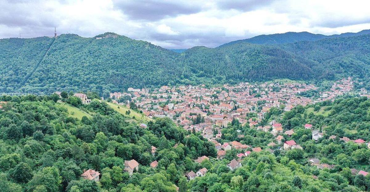 Teren Intravilan - Vedere Panoramica - 25