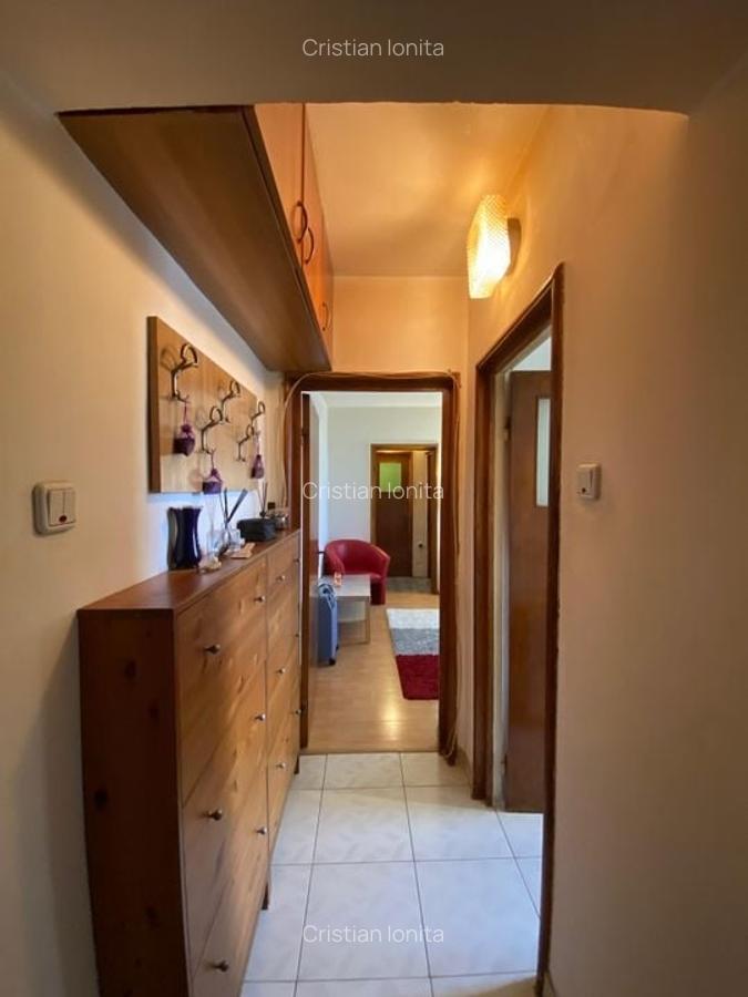 Apartament cu 3 camere semidecomandat în Drumul Taberei - 7