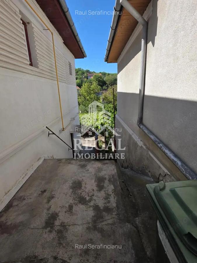 Casa de vanzare in zona Chizid 4 camere - 8