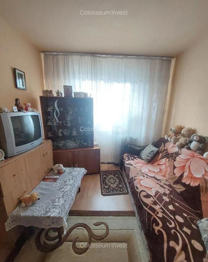 Apartament cu 2 camere, semidecomandat - zona Florilor. - 2
