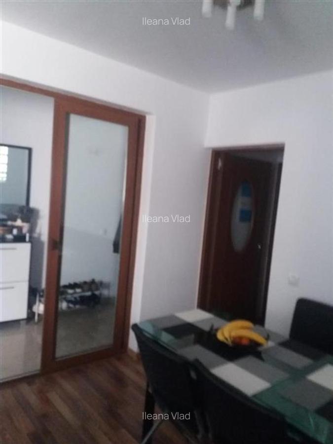 Apartament 3 camere decomandat 2 bai terasa 25mp parcare zona Turnisor - 11