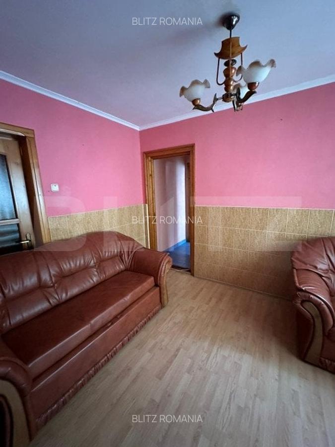 Apartament 4 camere, 70 mp, etaj 1, zona Hurmuzachi ,Radauti - 3
