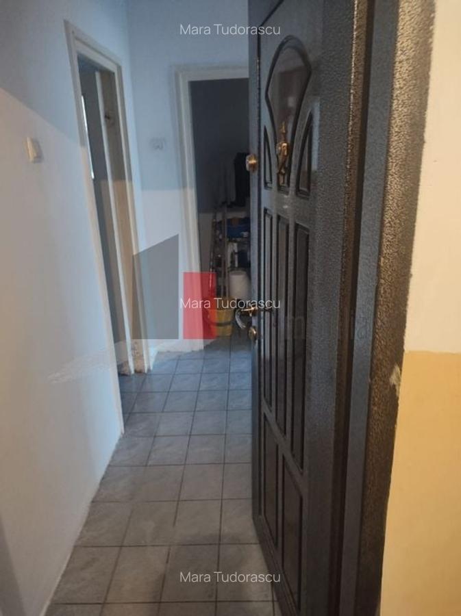 Vânzare apartament decomandat 3 camere cu centrală - Str. Baciului - 16