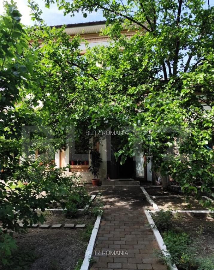 Casa de vanzare, cu 4 camere, 147 mp, zona Pacurari - 3