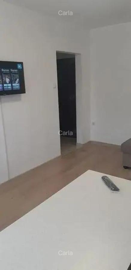 Ofer spre vanzare garsoniera in zona Eroi Revolutiei - 2