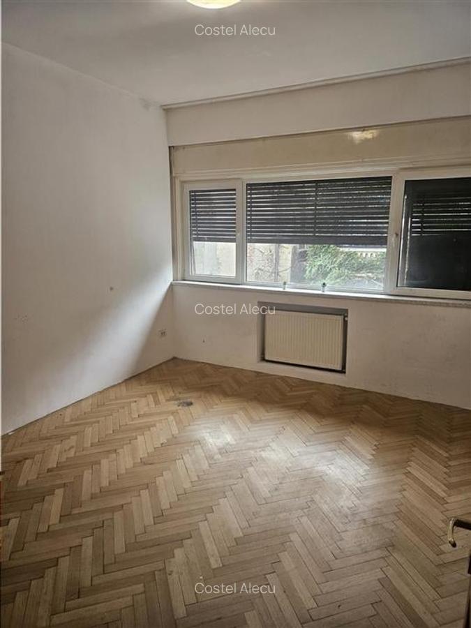 Ultracentral - Str. Spatarului  Armeneasca  Corbeni  Calea Mosilor ap 4 camer - 6