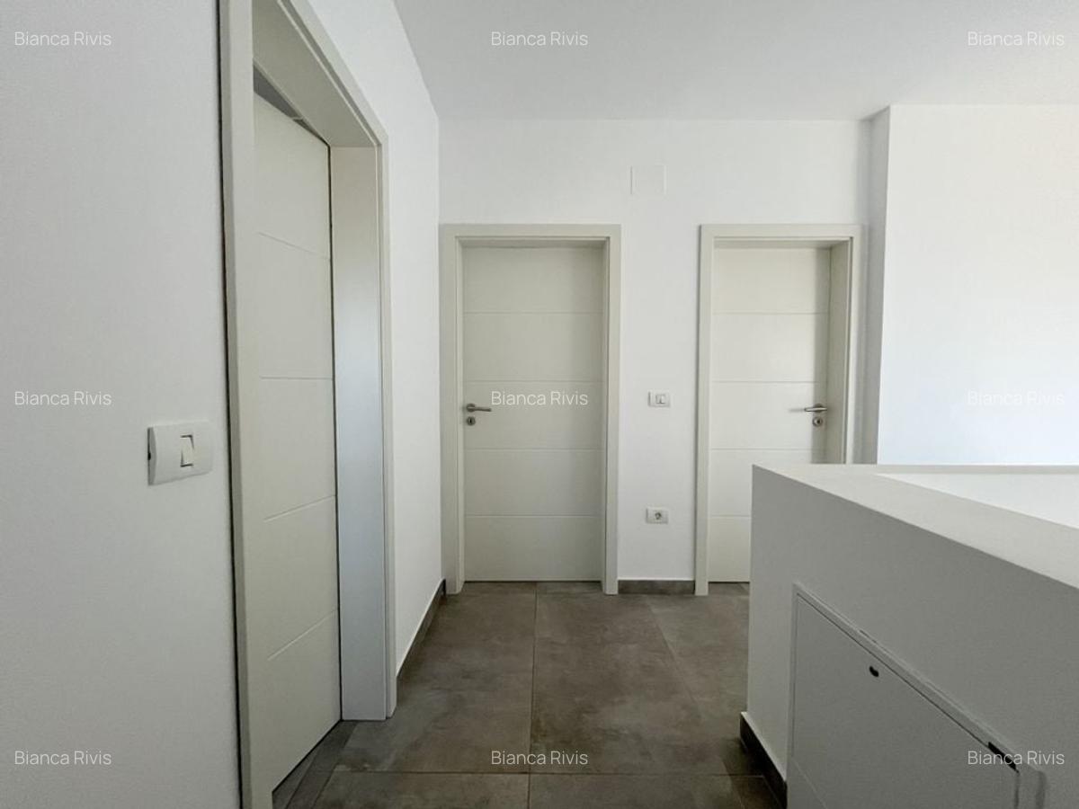 Casa triplex - Dumbravita - 17
