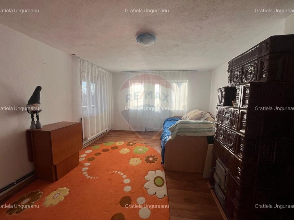 Casa cu 5 camere de vanzare in Priseaca - 7