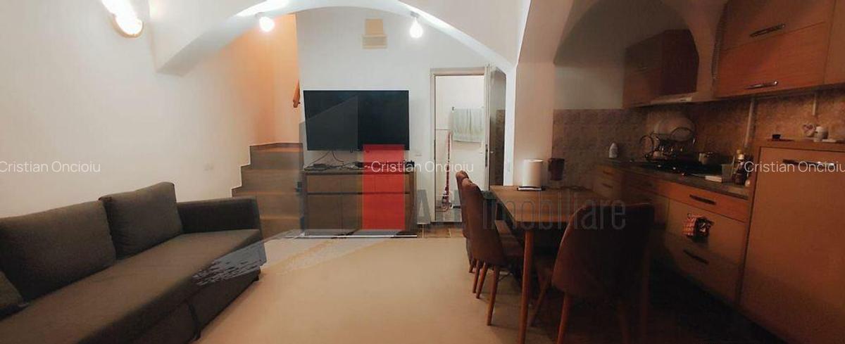 Casa YENI , constructie 2002, finisata complet - 2