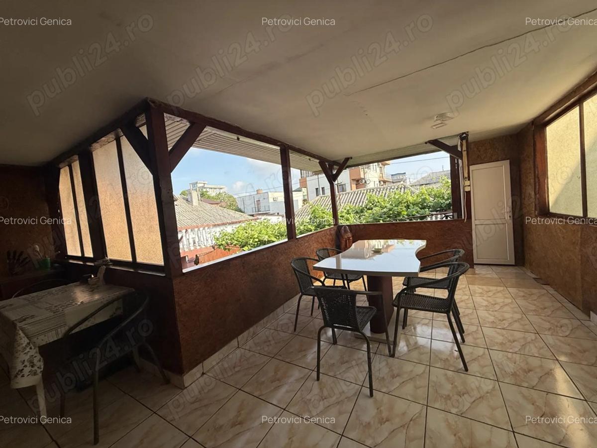 Vila de vanzare Eforie Nord 8 cam 5 min de plaja - 3