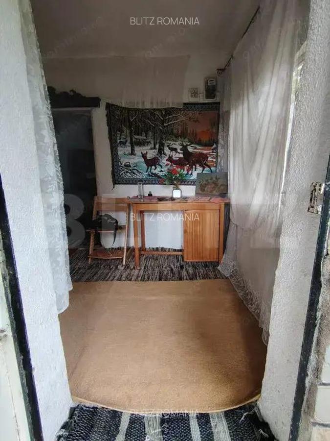 Casa batraneasca, de vanzare, 70 mp, zona Voinesti - 9