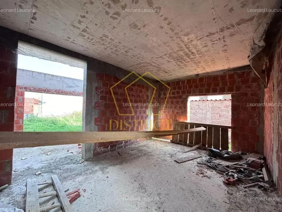 COMISION 0% Casa la rosu cu 5 camere P+E | Blascovici - 13